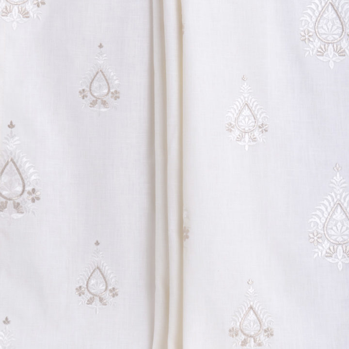 &#8216;Cluny&#8217; White Embroidery Roman Shades (Pure White/ Pale Gray)