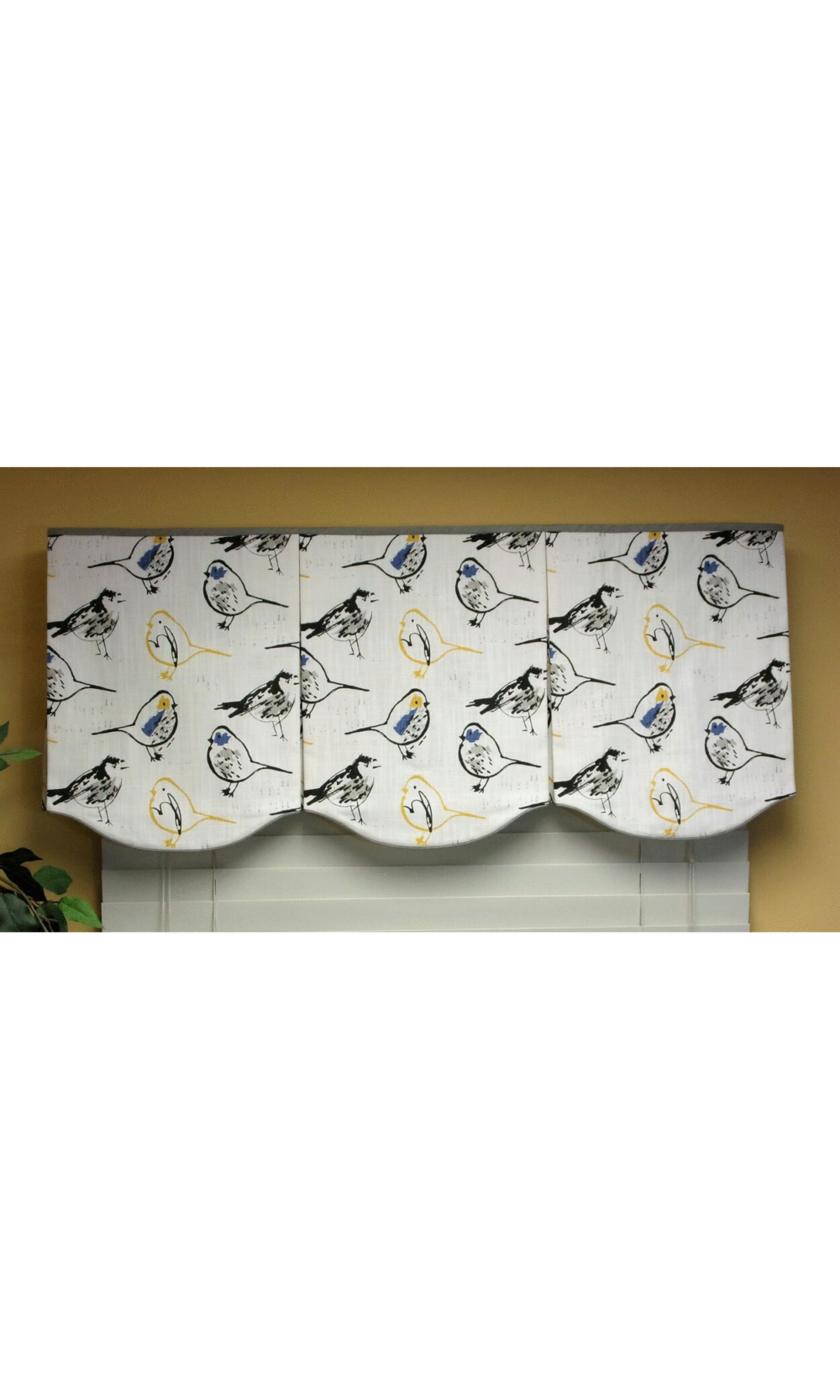 Scalloped Valance with Box Pleats I Spiffy Spools