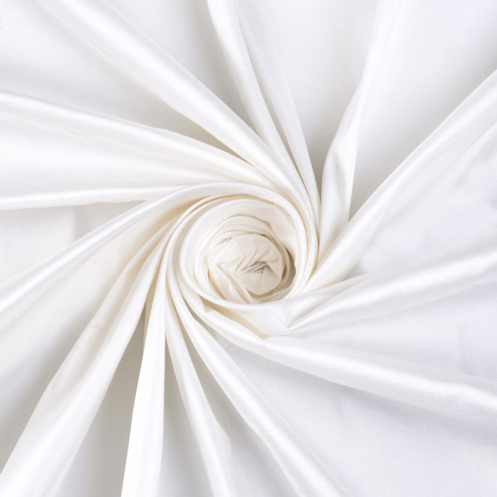 ‘Branco’ Shantung Silk Made-to-Measure Fabric Blinds (White)