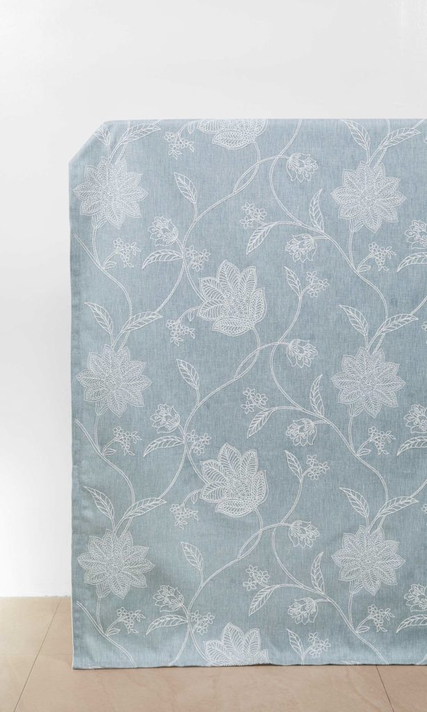 'Buran' MadetoOrder Window Window Roman Shades (Blue/ White)