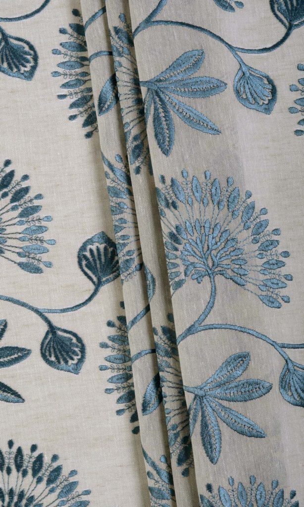 'Folha' Semi Sheer Embroidered Curtains (Pale Beige/ Teal Blue)