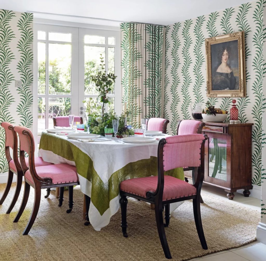 Merging Dining Curtains with Walls