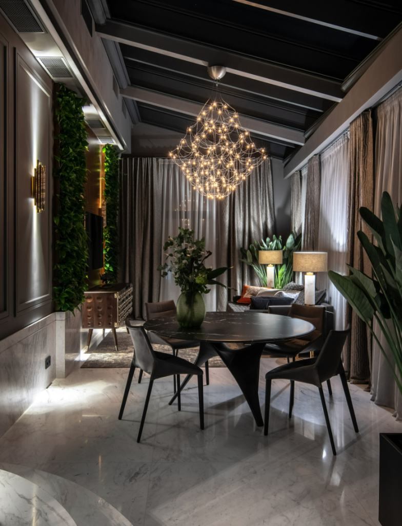 Dark decor dining room