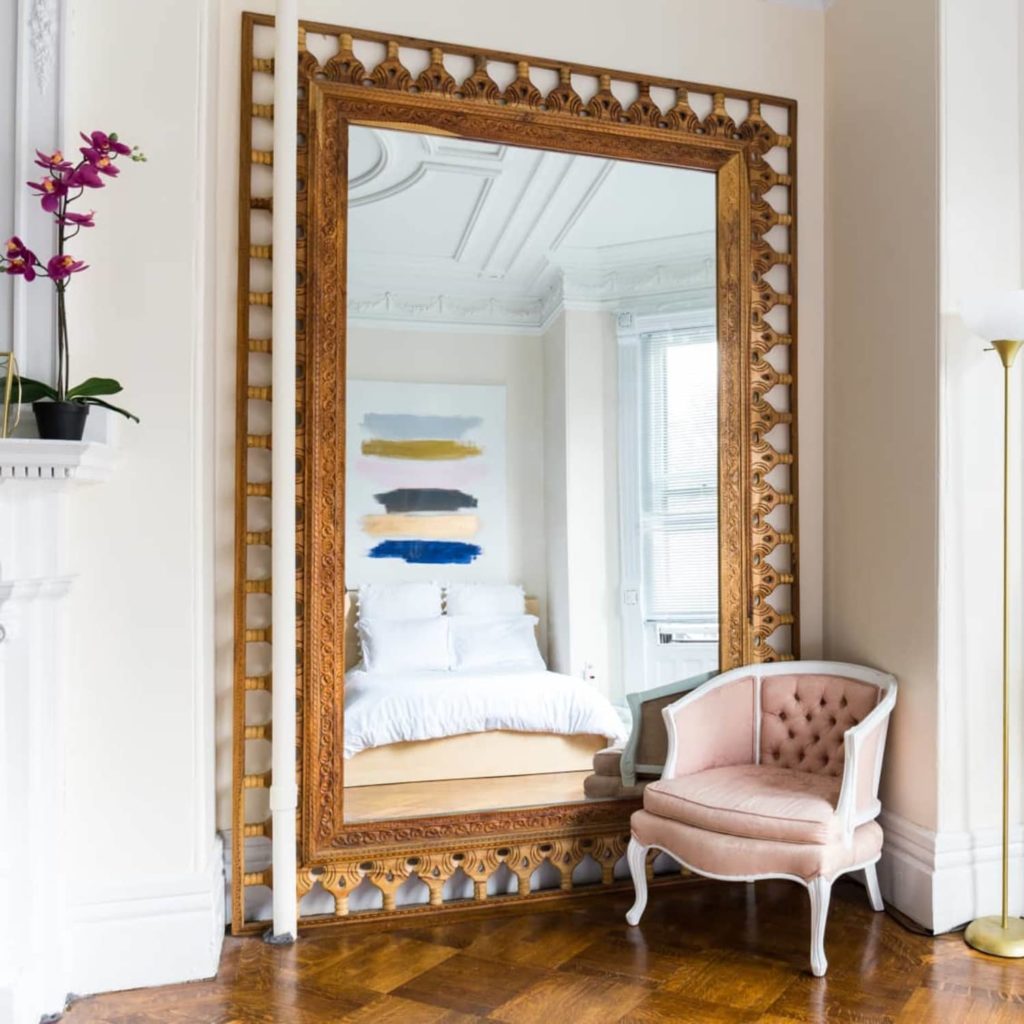 Brighten Up a Room Using Mirrors
