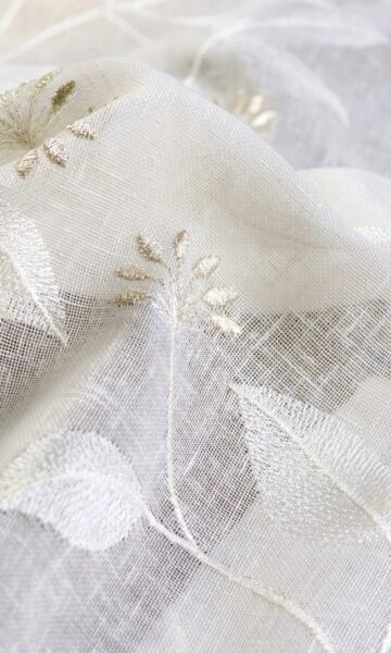 'Cream Pudding' Embroidery Fabric Swatch (White/ Cream)