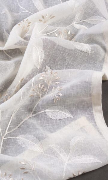 'Cream Pudding' Embroidery Fabric Swatch (White/ Cream)