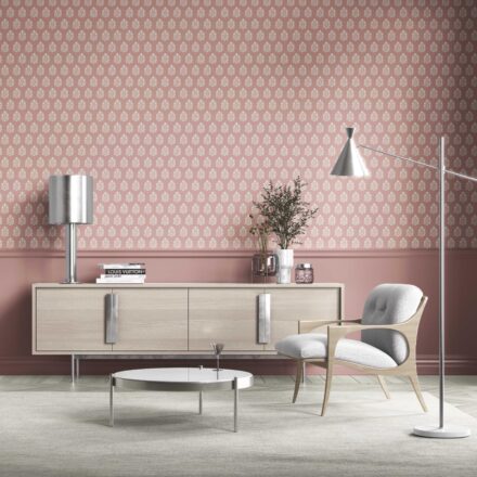 'Karkand' Vintage-Inspired Botanical Floral Block Print Wallpaper (Pink/ Cream) - Image 2