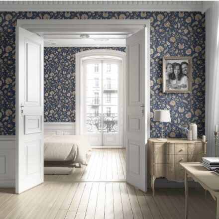 'Bear River' Floral/ Botanical Patterned Wallpaper (Navy Blue/ Beige) - Image 4