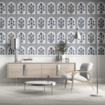 'Ferentino' Vintage Ethnic Floral Block Print Wallpaper (Navy Blue/ Cream)