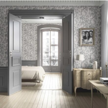 'Wisterleigh' Floral Toile/ Bird Print Chinoiserie Wallpaper (Dove Grey/ Off-White) - Image 4