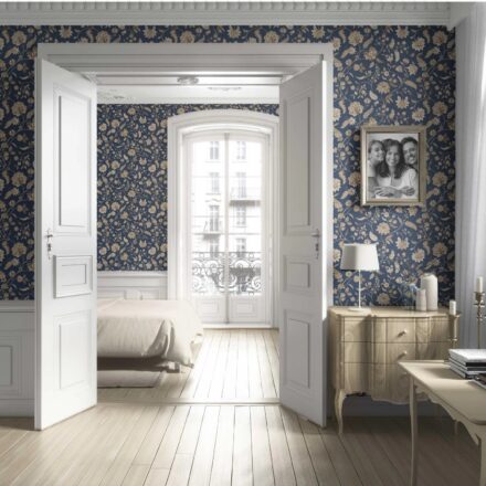 'Bear River' Floral/ Botanical Patterned Wallpaper (Navy Blue/ Beige) - Image 4