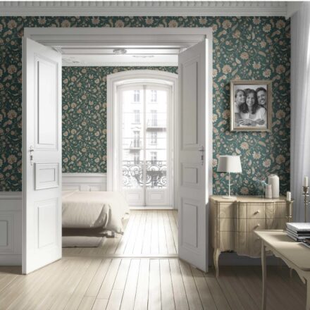 'Wavelike' Floral/ Botanical Patterned Wallpaper (Emerald Green/ Beige) - Image 4