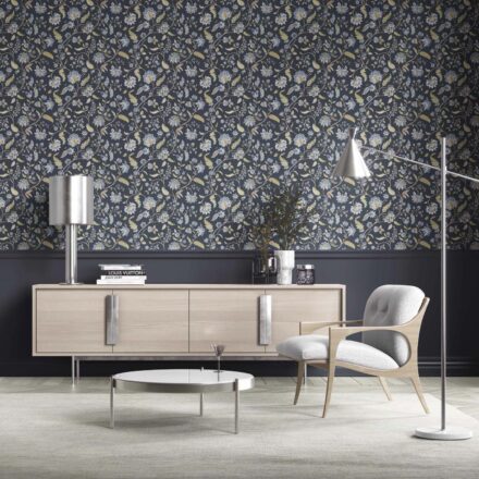 'Alicia' Floral/ Botanical Patterned Wallpaper (Midnight Blue/ Pale Blue/ Green) - Image 2