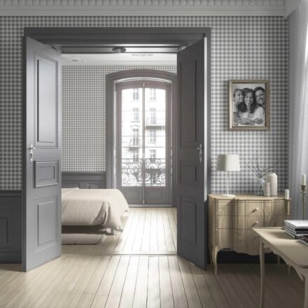 'Bentonite' Neutral Gingham Checkered Wallpaper (Grey) - Image 4