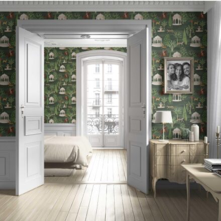 'Lupin' Vintage Heritage/ Ethnic Chinoiserie Wallpaper (Green/ White/ Brown/ Red) - Image 4