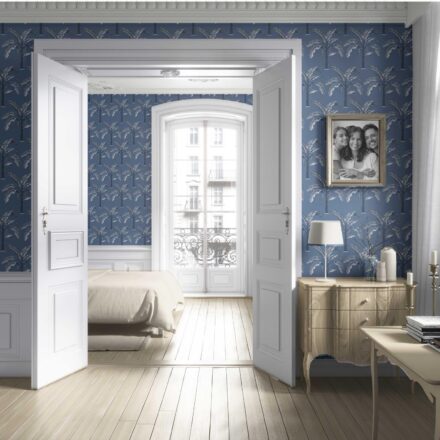 'Vihaan' Floral/ Botanical Palm Trees Patterned Wallpaper (Navy Blue/ Gray) - Image 4