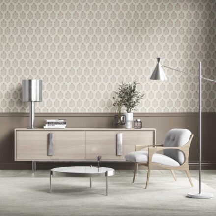 'Casablanca' Vintage-Inspired Floral Block Print Wallpaper (Cream/ Beige/ Greige) - Image 2