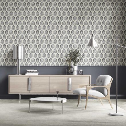'Navajo Nation' Vintage-Inspired Floral Block Print Wallpaper (Navy Blue/ Cream) - Image 2